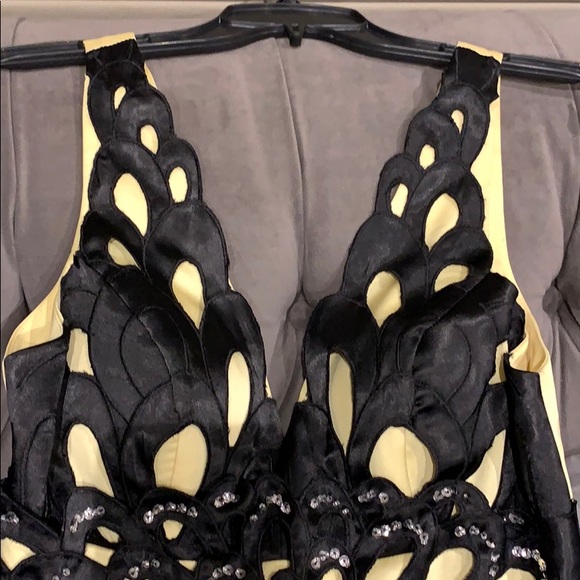 Satin Elastic Woven Cocktail Dress - Picture 4 of 6